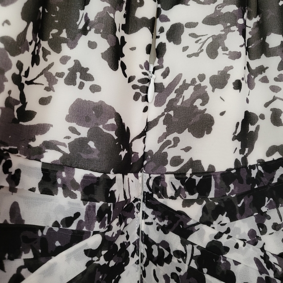 WHBM Dress - Picture 5 of 6